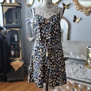 NWT Gilli Skater Floral Sleeveless Dress Small